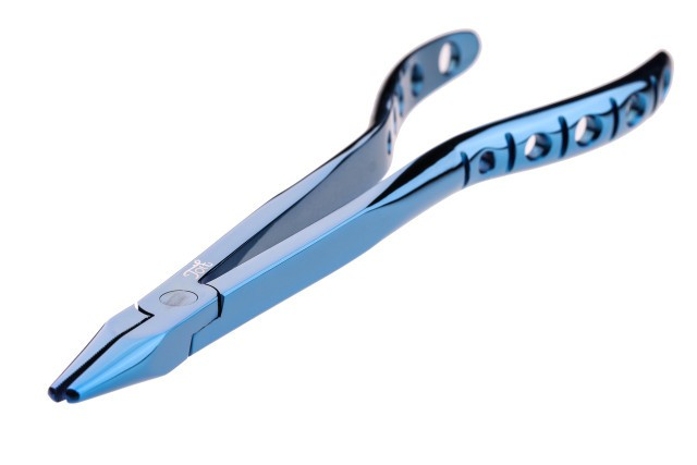LONG NOSE PLIERS 9"